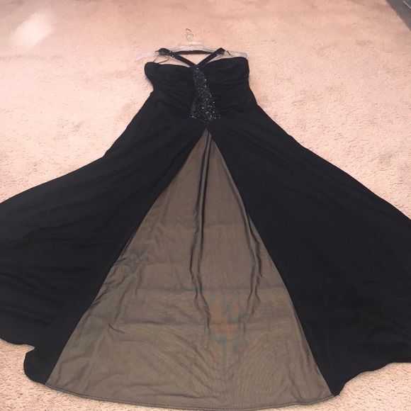 Dresses & Skirts - Halter jersey evening gown